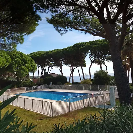 Apartman 3 Pieces Avec Terrasse Vue Mer, Piscine Et Parking A Sainte-maxime - Fr-1-780-96 *